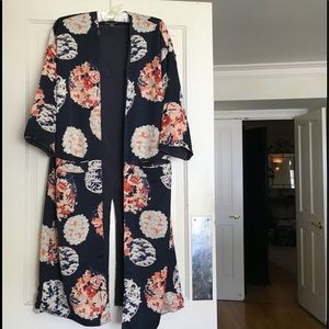 Beautiful silky Zara kimono!